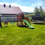 Beskid House Kurow بيت للعطل *