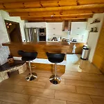Beskid House Kurow بيت للعطل Kurow (Lesser Poland)