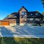 Nyaraló Beskid House Kurow *