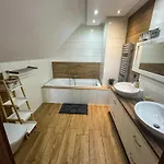 Beskid House Kurow بيت للعطل *