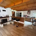 Beskid House Kurow بيت للعطل Kurow (Lesser Poland)