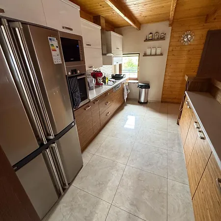 Holiday home Beskid House Kurow *