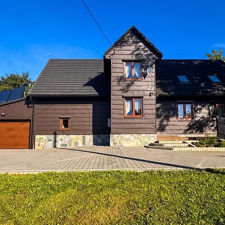 Beskid House Kurów Dom wakacyjny *